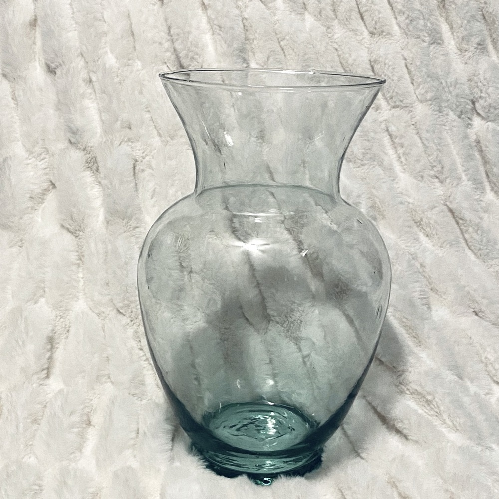 Clear 11”vase